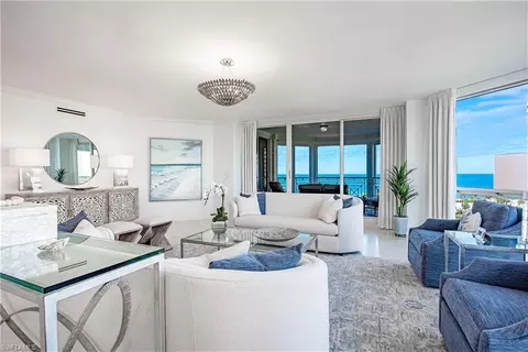 4021 Gulf Shore Blvd N #706, Naples, FL 34103