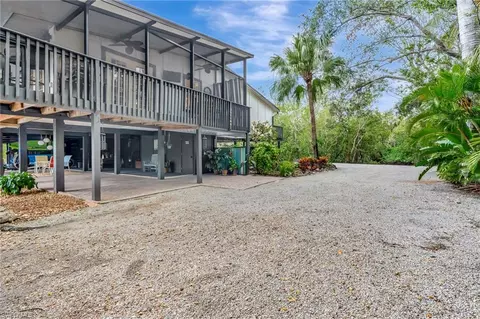 2511 Estey Ave #E4, Naples, FL 34104