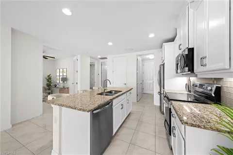 14799 Edgewater Cir, Naples, FL 34114 photo 15