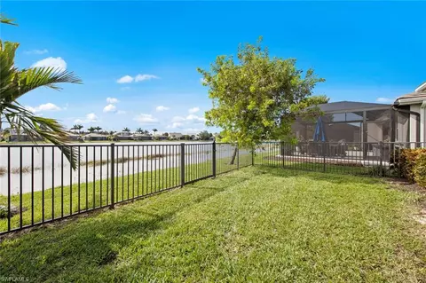 14799 Edgewater Cir, Naples, FL 34114 photo 3