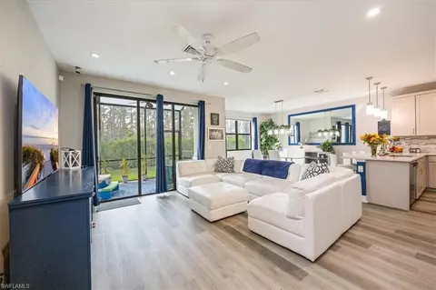 7320 Rockefeller Dr, Naples, FL 34119