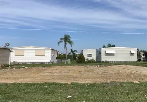 287 Valencia Dr, Fort Myers, FL 33905