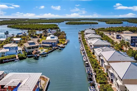 362 Angler Dr #1502, Goodland, FL 34140