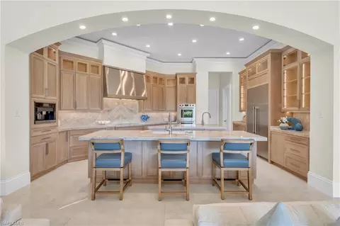 1254 Waggle Way, Naples, FL 34108