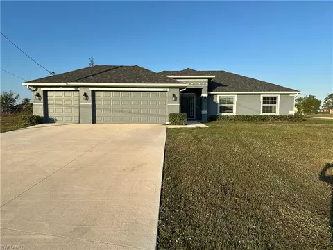 1120 NW 22nd Pl, Cape Coral, FL 33993