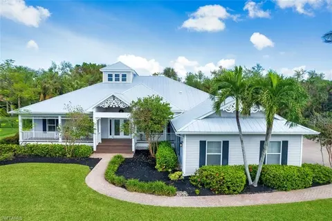 12350 Coconut Creek Ct, Fort Myers, FL 33908