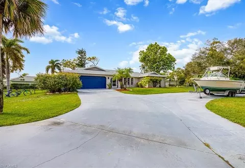 27010 Flossmoor Dr, Bonita Springs, FL 34135