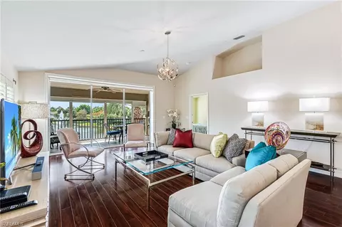 8144 Saratoga Dr #2103, Naples, FL 34113