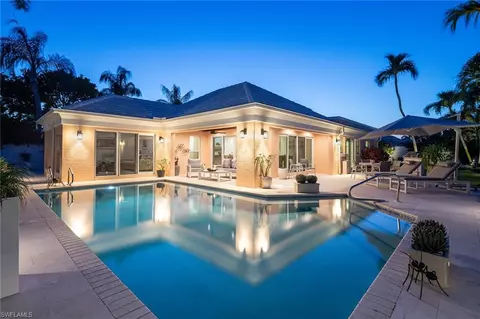 831 Rue Deville #2.19, Naples, FL 34108 photo 4