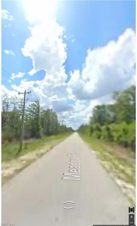 2768 Meadow Rd, Lehigh Acres, FL 33974