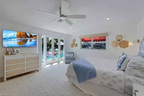 1990 4th St S, Naples, FL 34102 photo 9
