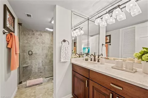 Bath - 4155 Crayton Rd #107, Naples, FL 34103 photo 2 of 5