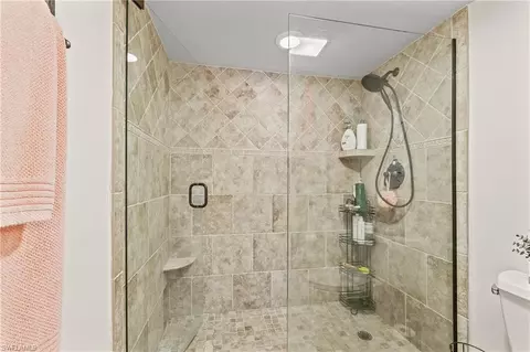 Bath - 4155 Crayton Rd #107, Naples, FL 34103 photo 1 of 5