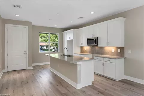 194 2nd St, Naples, FL 34113 photo 2
