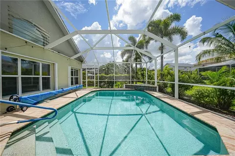 2532 Blackburn Cir, Cape Coral, FL 33991