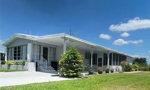 27415 Duvernay Dr, Bonita Springs, FL 34135