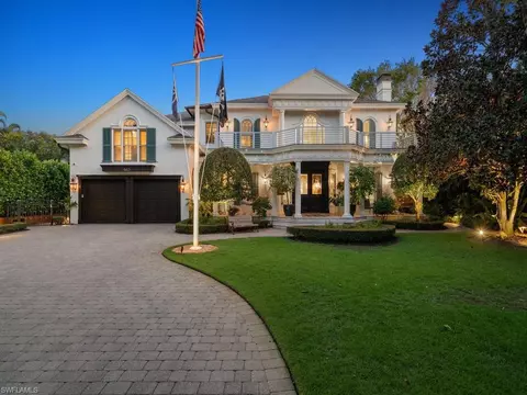 Exterior - 563 3rd St N, Naples, FL 34102 photo 3 of 4