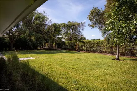 409 Cypress Way E, Naples, FL 34110 photo 19