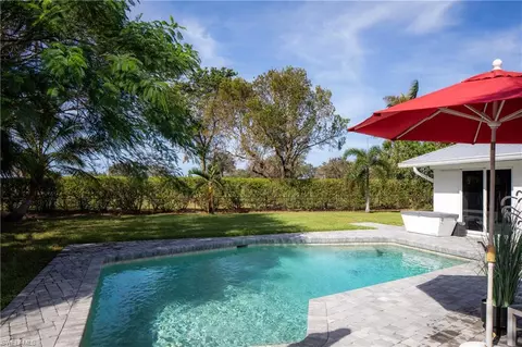 409 Cypress Way E, Naples, FL 34110 photo 14