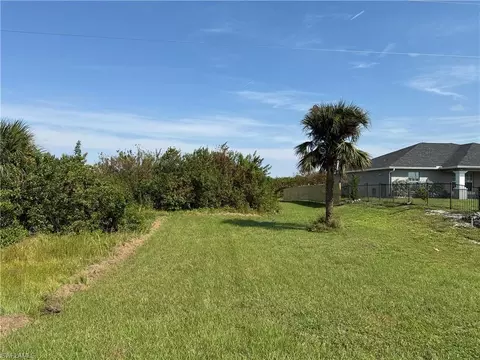 329331 Grant Blvd, Lehigh Acres, FL 33974