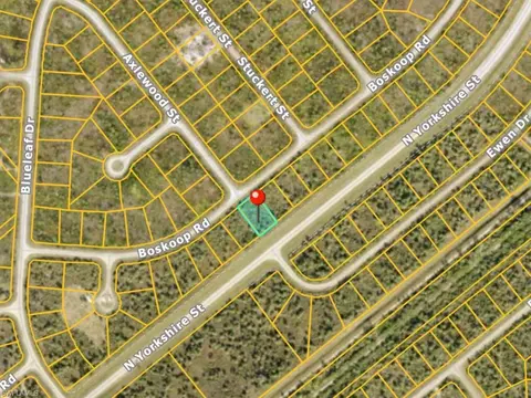 Boskoop Rd, North Port, FL 34288