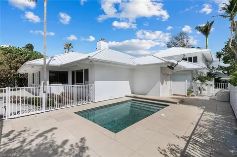 Exterior - 30 7th Ave S, Naples, FL 34102 photo 8 of 12