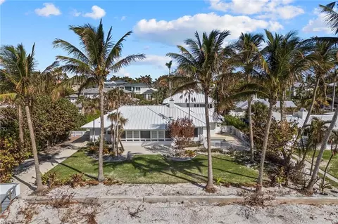 Exterior - 30 7th Ave S, Naples, FL 34102 photo 11 of 12