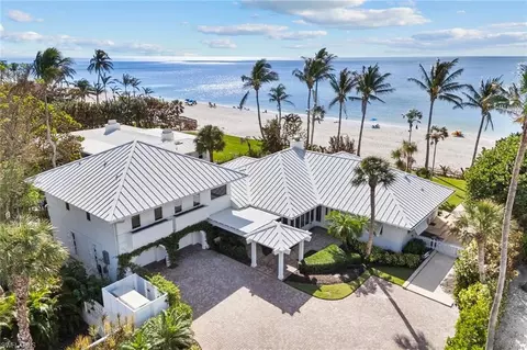 30 7th Ave S, Naples, FL 34102