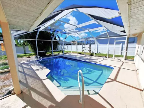 2206 SW 39th St, Cape Coral, FL 33914