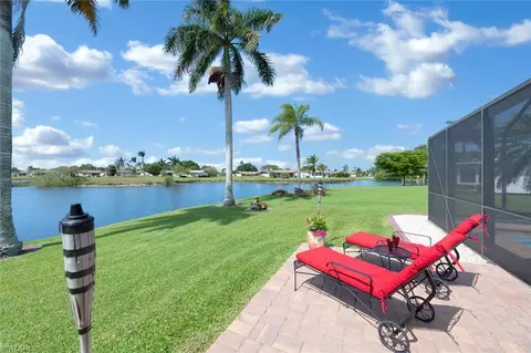Exterior - 556 Landmark Dr, Naples, FL 34112 photo 2 of 6