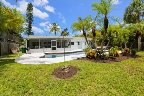 Exterior - 1171 Rainbow Dr, Naples, FL 34104 photo 5 of 8