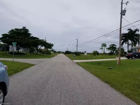 1423 NE 20th Ave, Cape Coral, FL 33909