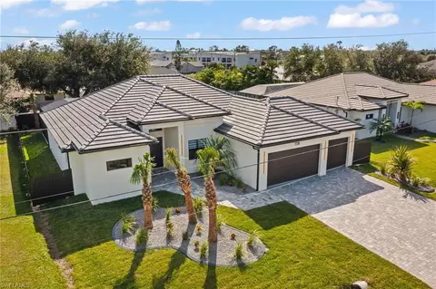 728 SW 8th Ter, Cape Coral, FL 33991