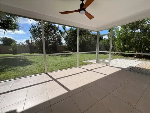 Exterior - 140 Mentor Dr, Naples, FL 34110 photo 4 of 6