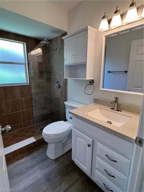 Bath - 140 Mentor Dr, Naples, FL 34110 photo 1 of 2