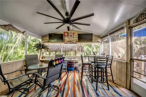 5029 Gulfgate Ln, Saint James City, FL 33956