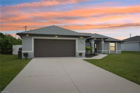 2541 SW 10th Ave, Cape Coral, FL 33914
