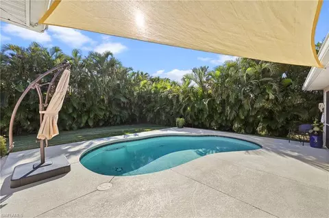 1724 SW 54th Ln, Cape Coral, FL 33914