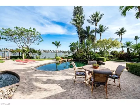 1875 8th St S, Naples, FL 34102 photo 4