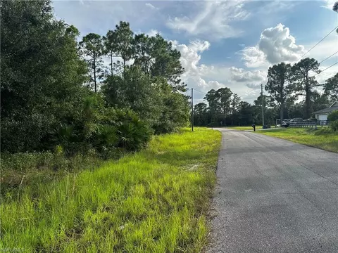 208 Hagan Ave S, Lehigh Acres, FL 33974
