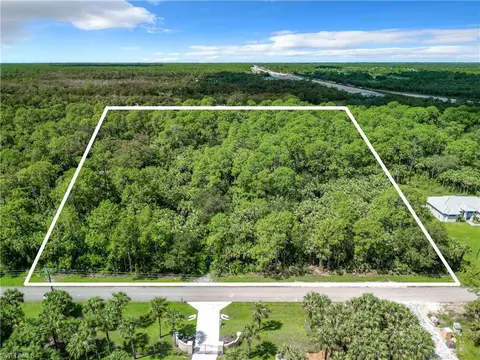 13 Th St NW, Naples, FL 34120