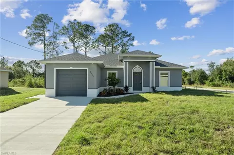 3113 46th St W, Lehigh Acres, FL 33971