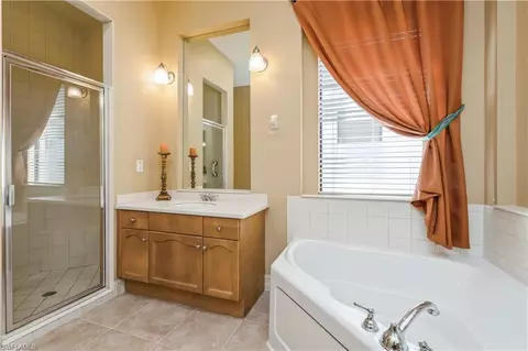 1411 Serrano Cir, Naples, FL 34105 photo 32