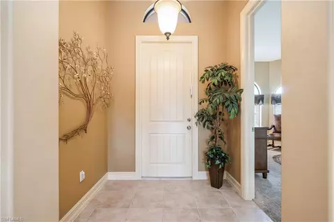 1411 Serrano Cir, Naples, FL 34105 photo 8