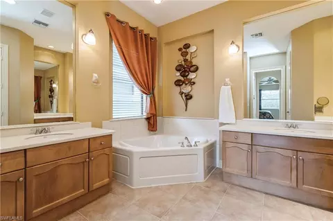 1411 Serrano Cir, Naples, FL 34105 photo 30