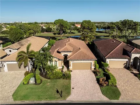 28472 San Amaro Dr, Bonita Springs, FL 34135
