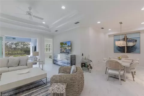 6899 Saona Ct, Naples, FL 34113