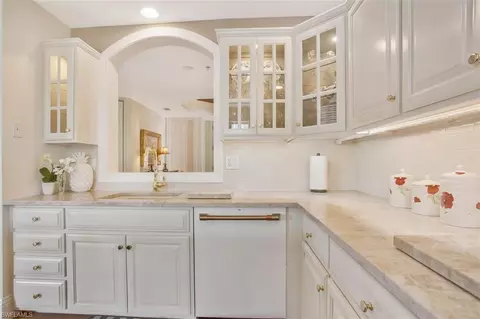 1013 4th St S, Naples, FL 34102 photo 4