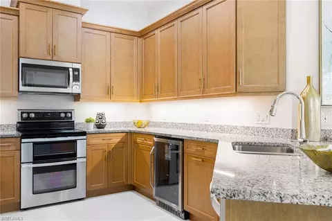 Kitchen - 6887 Saona Ct, Naples, FL 34113 photo 6 of 6