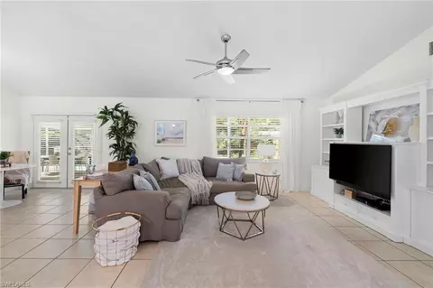 9838 Country Oaks Dr, Fort Myers, FL 33967
